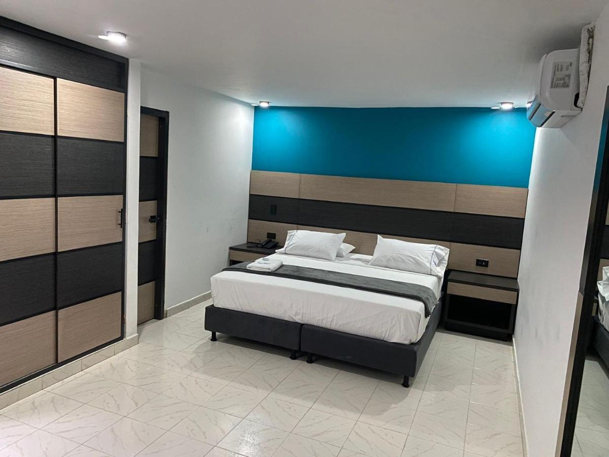 Hotel Plaza Real Ocaña Kültér fotó