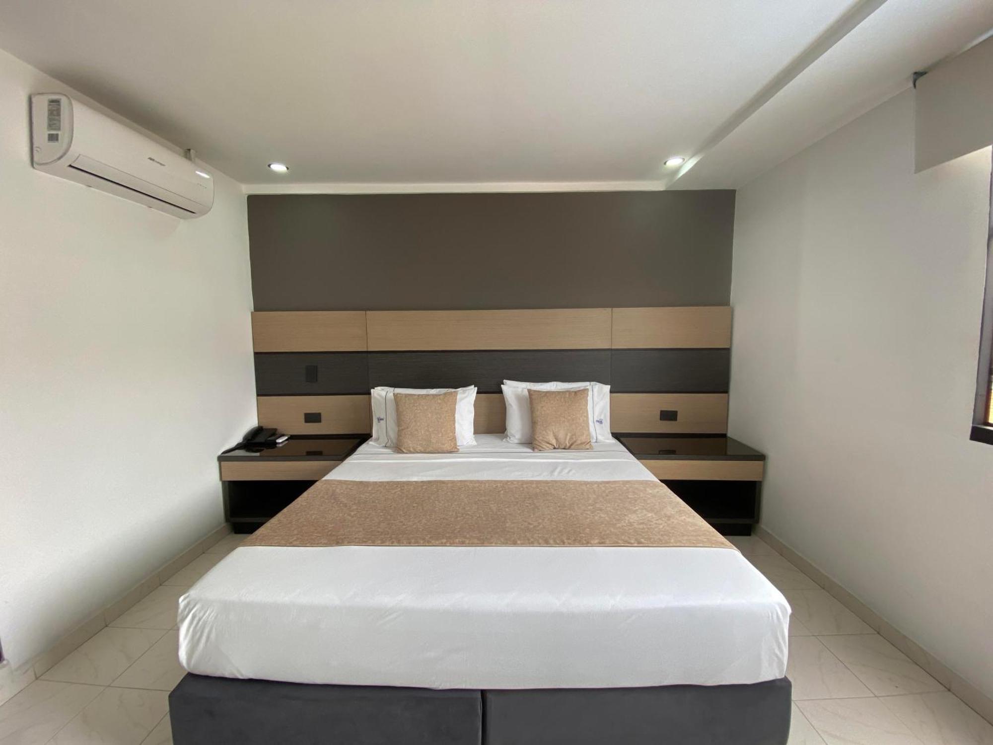 Hotel Plaza Real Ocaña Kültér fotó