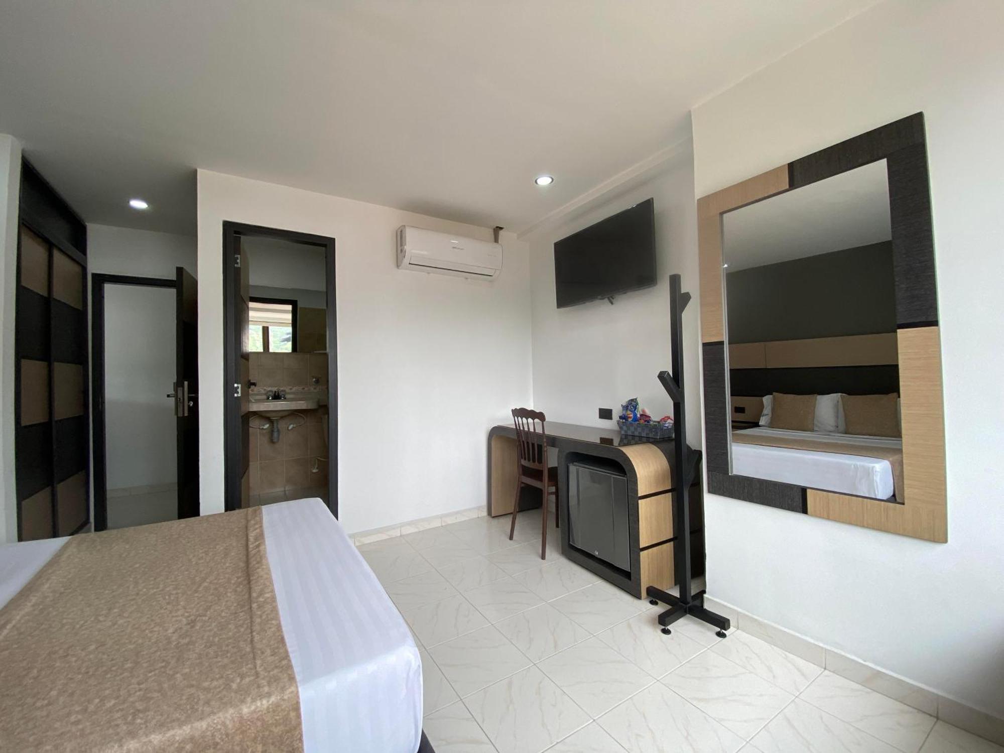 Hotel Plaza Real Ocaña Kültér fotó